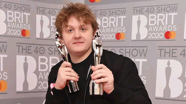 Lewis Capaldi photo 