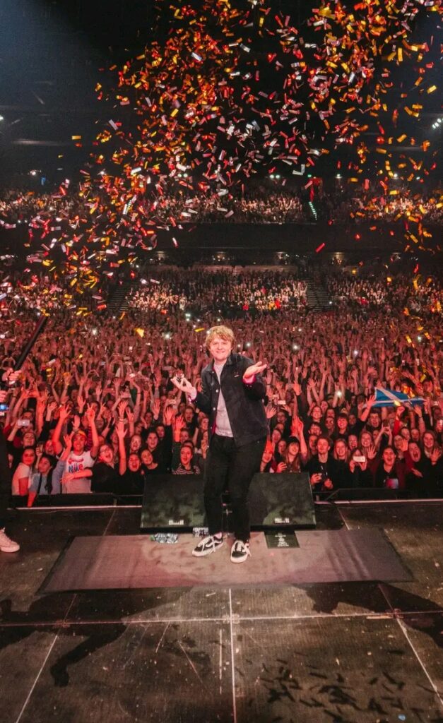 Lewis Capaldi photo 