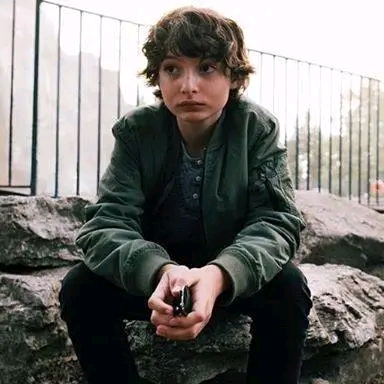 Finn Wolfhard photo 