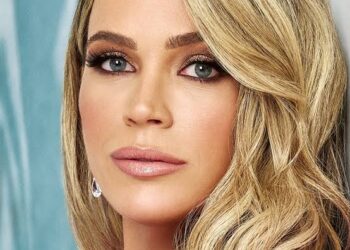 Teddi Mellencamp Arroyave Biography: Age, Birthday, Parents, Husband, Children, Nationality, Movies, Health Challenge, Net Worth
