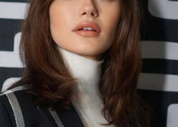 Ella Purnell Biography: Age, Birthday, Parents, Siblings, Boyfriend, Children, Nationality, Career, Movies, Net Worth