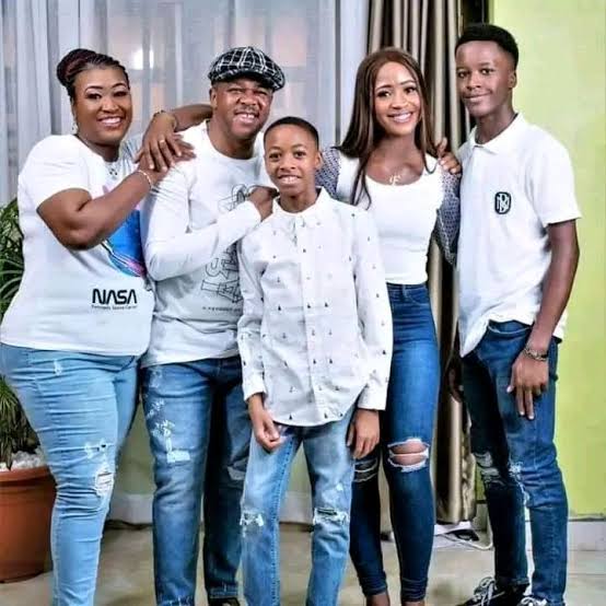 Francis duru family 
Francis duru wife and children 