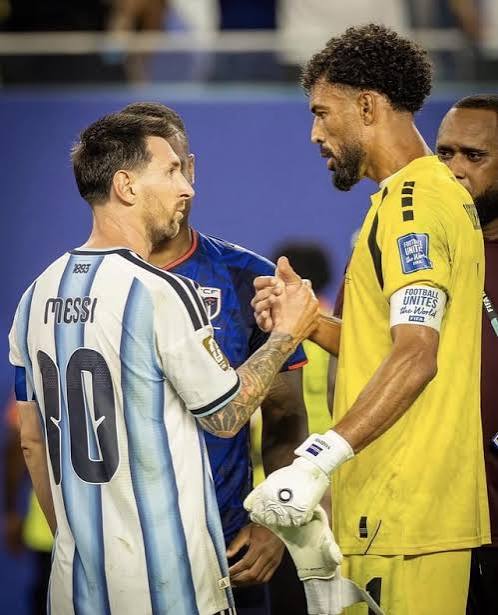 Vozinha and Messi 